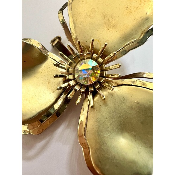 Vintage Gold Tone Sculptural Flower Brooch AB Rhinestone Mid Century Statement - Picture 8 of 12